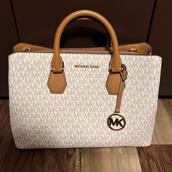 Michael Kors | Bags | Michael Kors 